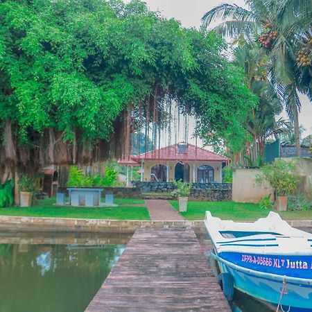 Bentota River Villa Exteriör bild
