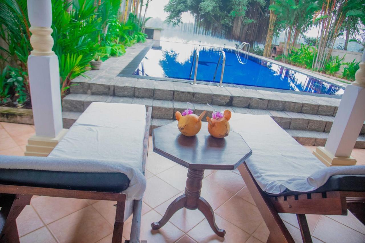 Bentota River Villa Exteriör bild