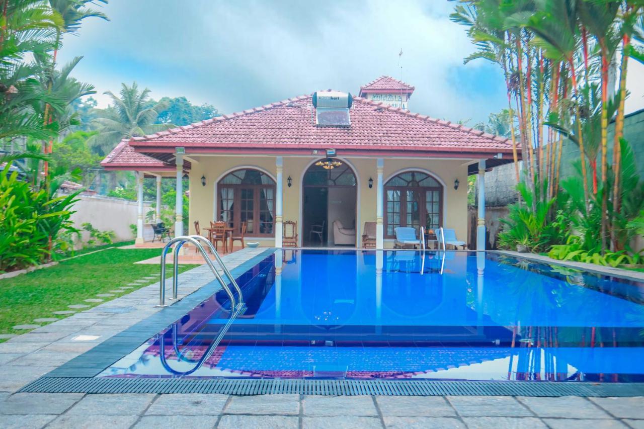 Bentota River Villa Exteriör bild