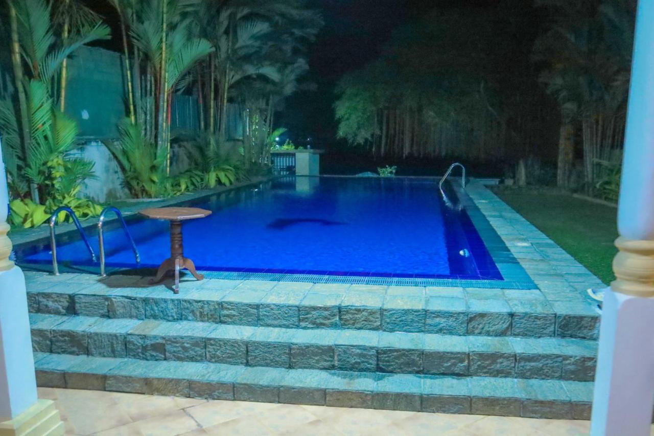 Bentota River Villa Exteriör bild