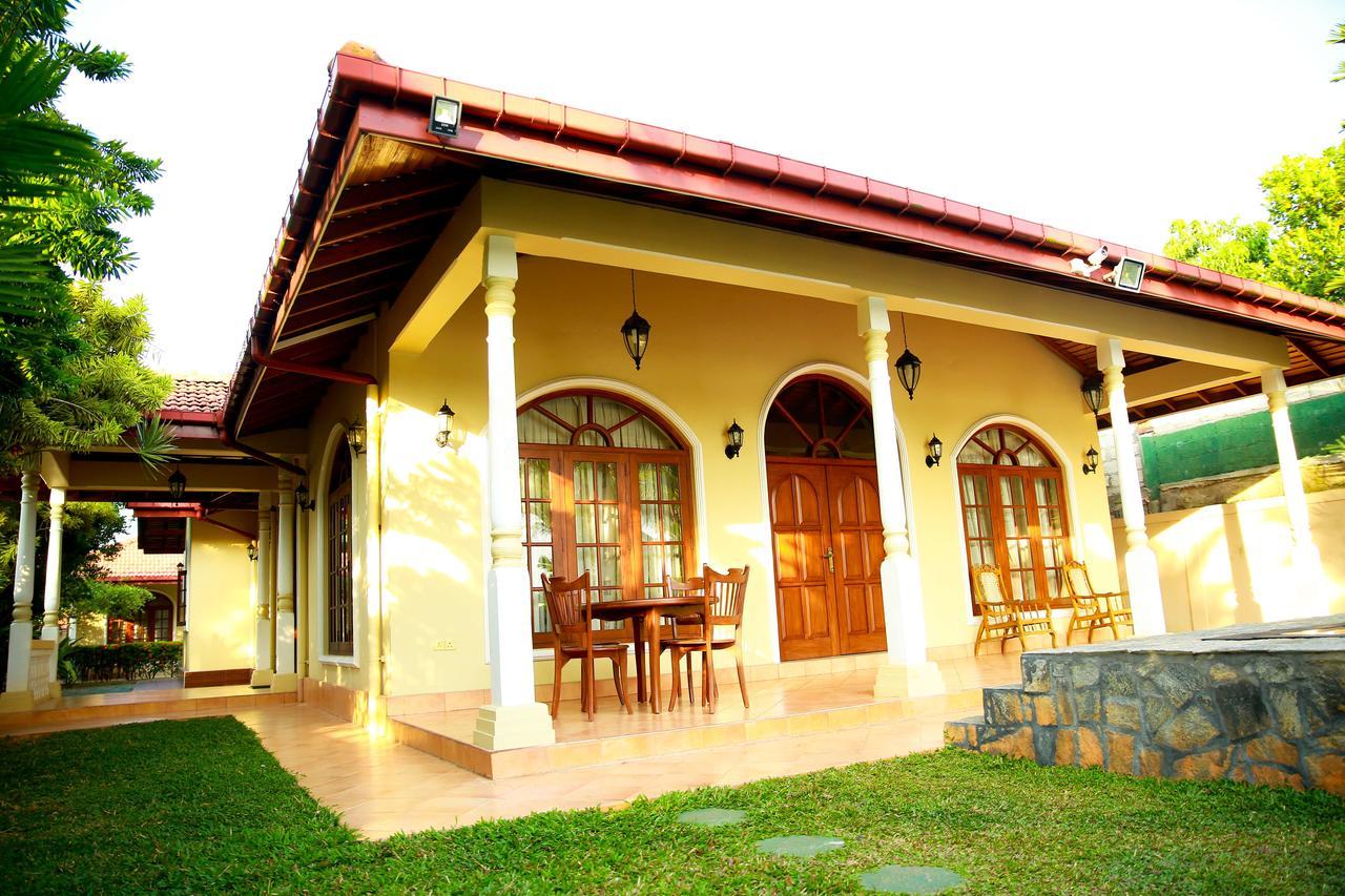 Bentota River Villa Exteriör bild