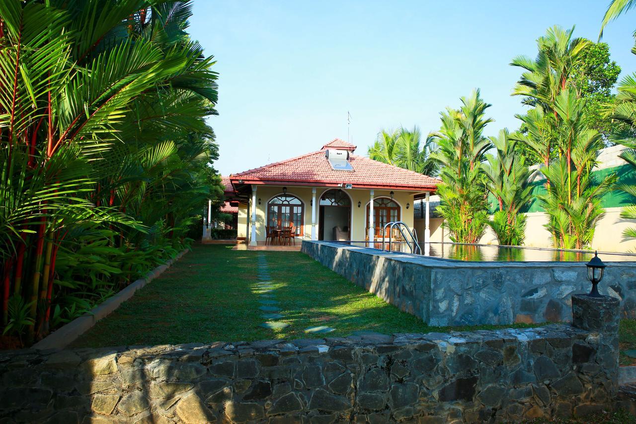 Bentota River Villa Exteriör bild