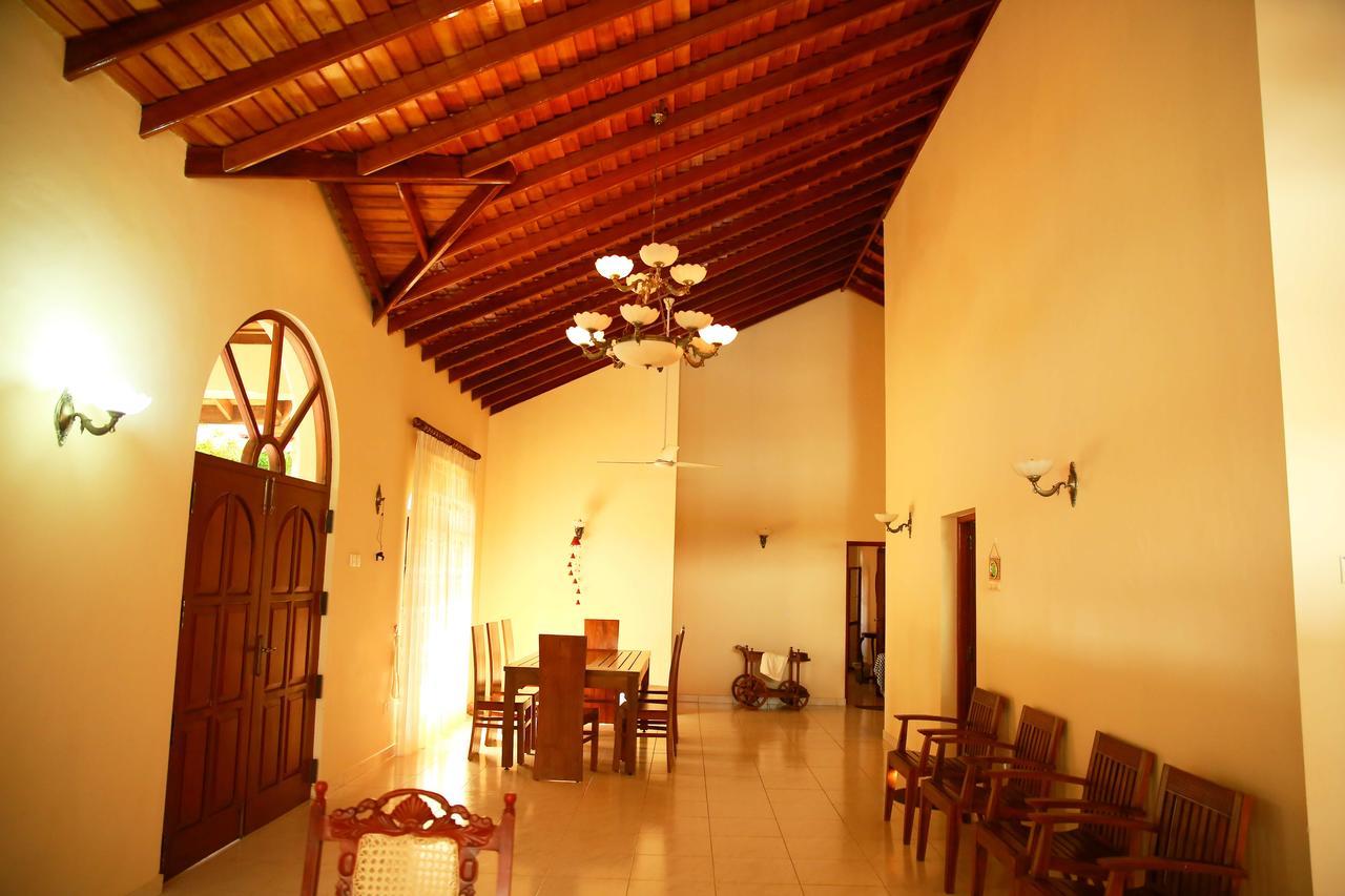 Bentota River Villa Exteriör bild