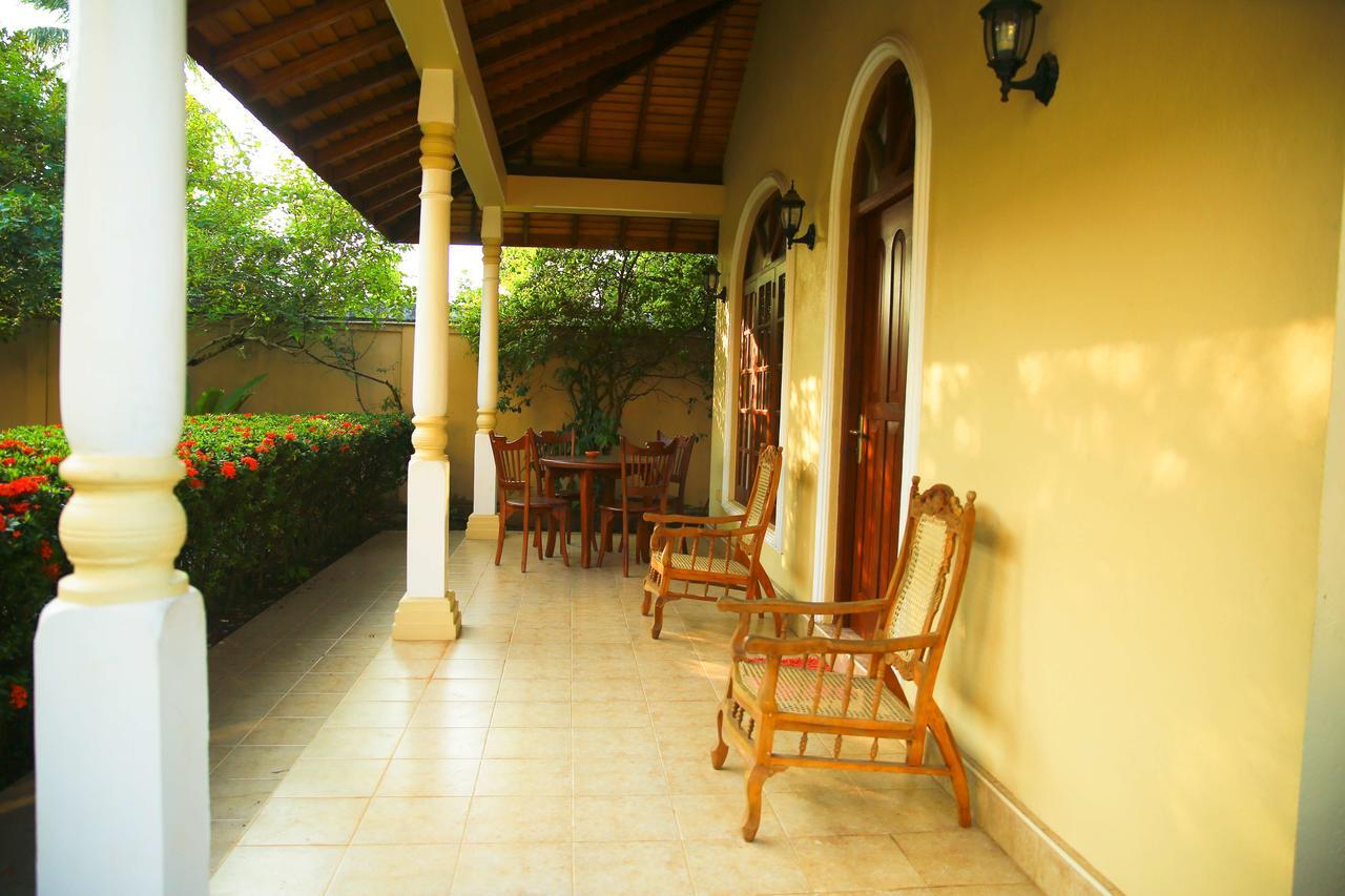 Bentota River Villa Exteriör bild