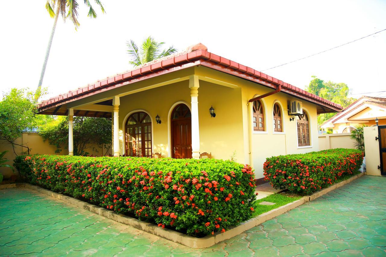 Bentota River Villa Exteriör bild